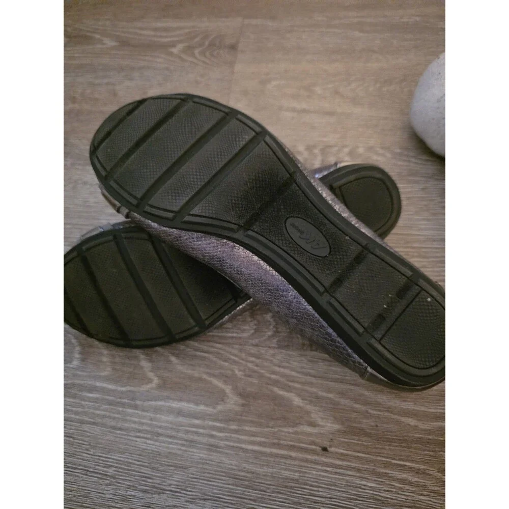 Women's AK Sport Silver Pewter Buckle Ballet Flats Size 7m